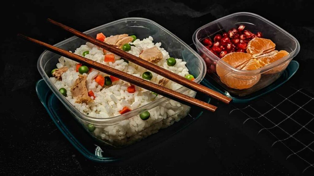 Tupperware with food in
